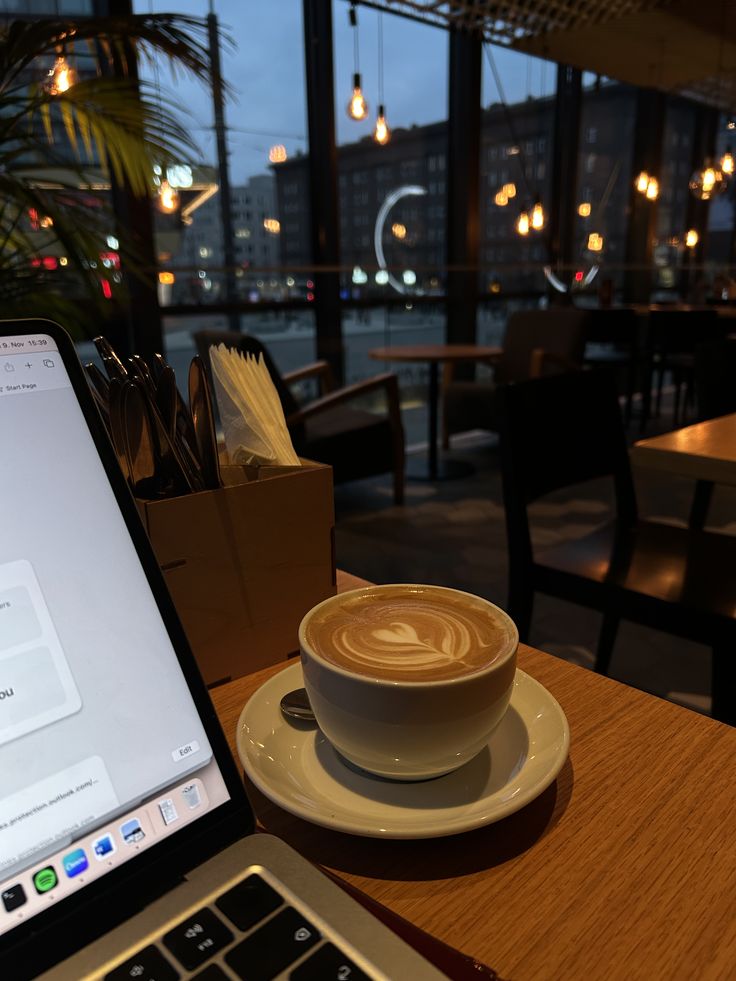 Cappuccino z kremową pianką